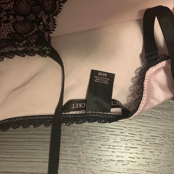 🌥vintage Victoria secret slip dress - Picture 3 of 3